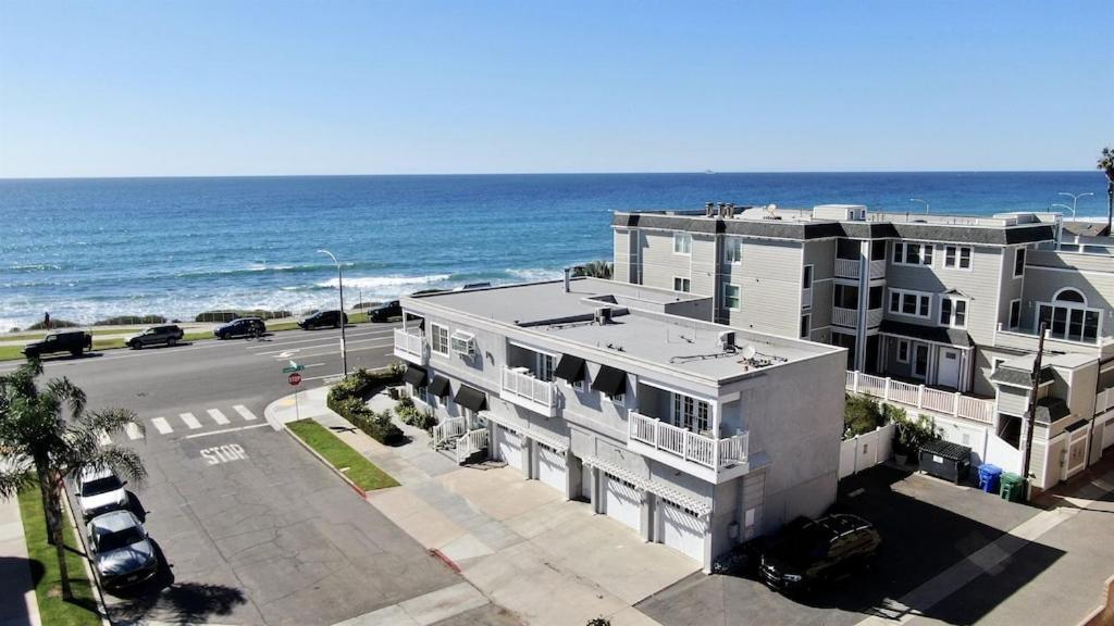 Ocean View From Private Patio, Across Street From Beach Apartment Carlsbad Exterior photo